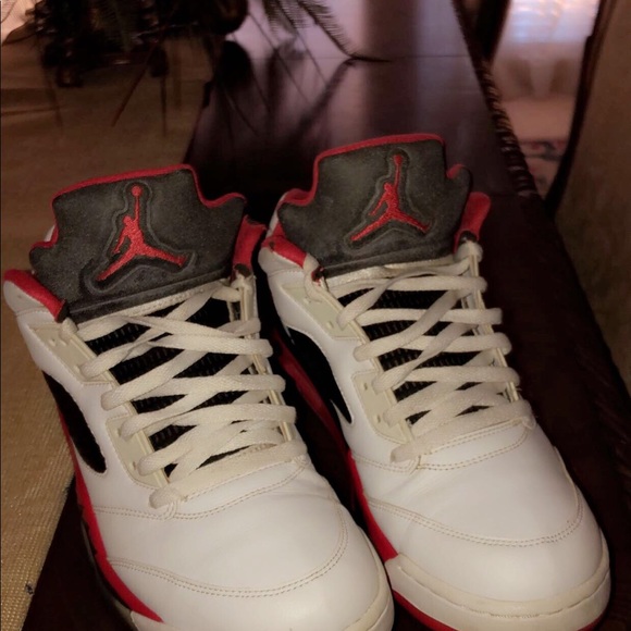 Jordan 5 fire reds - Picture 3 of 4